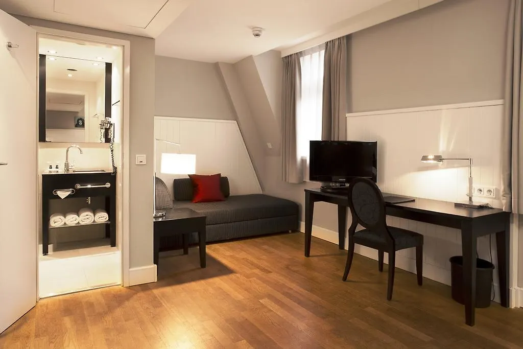 Hotel Victoria Frankfurt am Main 4*,